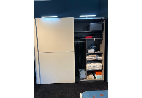 Nolte Linnenkast Concept me schuifdeur Poolwit