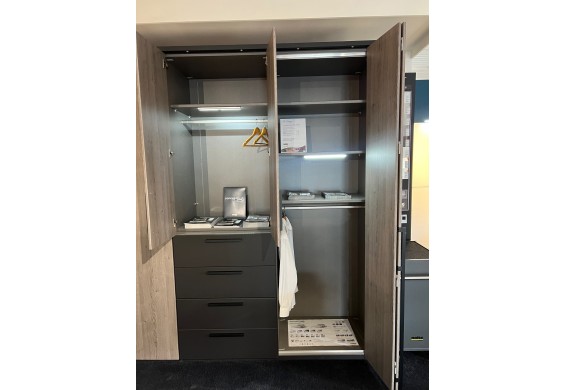 Nolte linnenkast Horizont Zilver grijs 