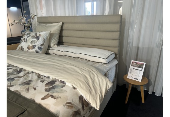 Boxspring Praag by Harrison Spinks